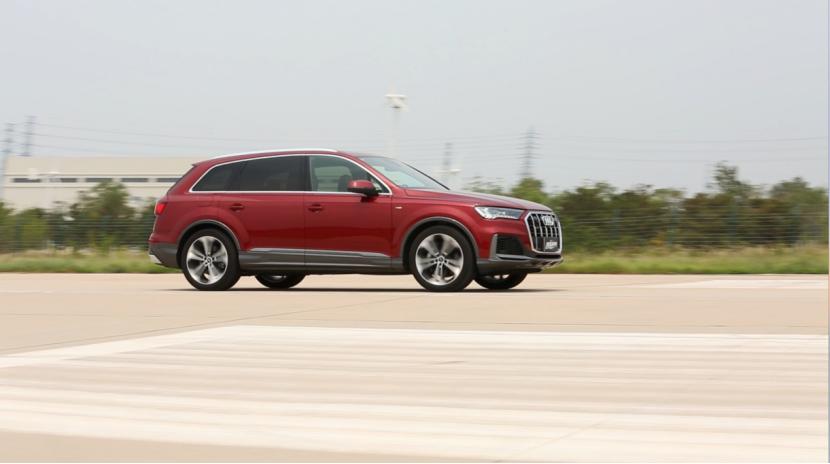 全新奥迪Q7试驾：我承受了改款车型不该承受之重