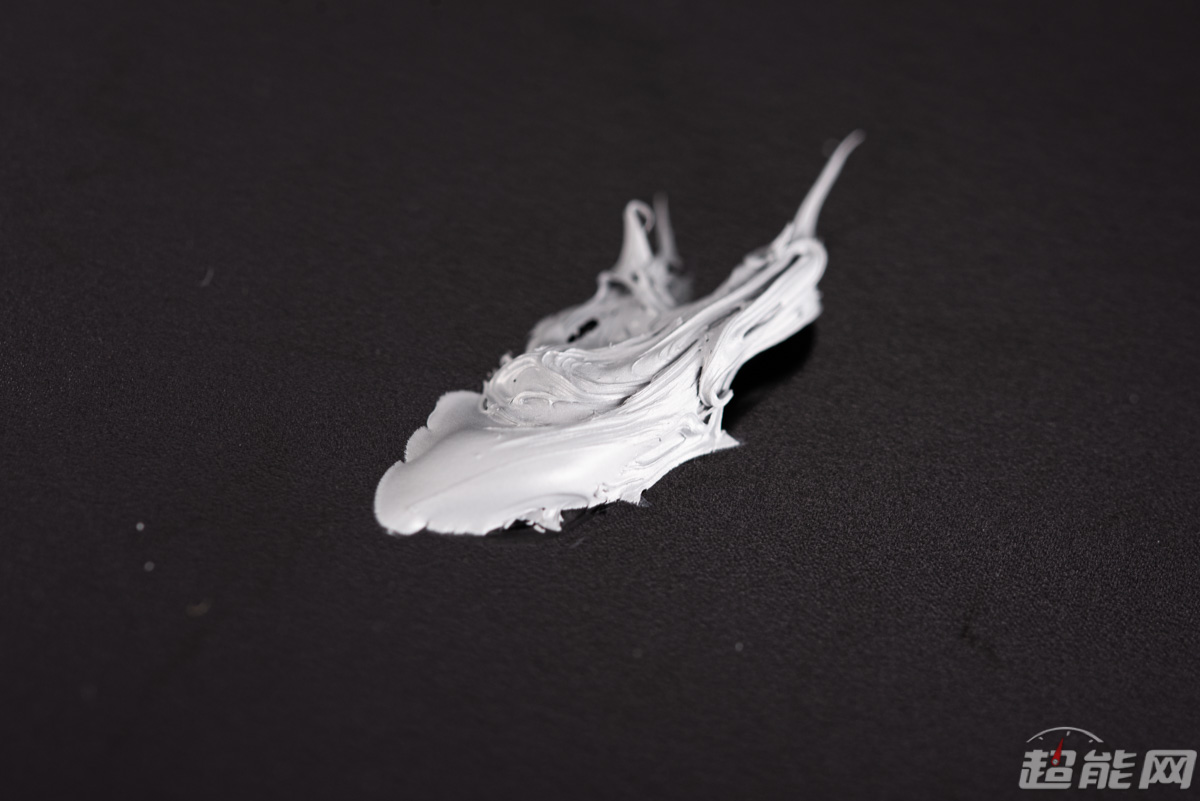 鑫谷冰焰V5硅脂评测：高效散热，价格亲民