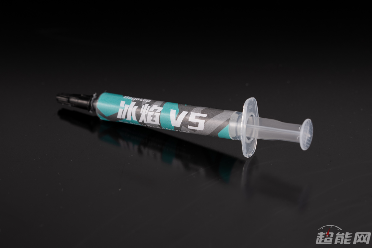 鑫谷冰焰V5硅脂评测：高效散热，价格亲民