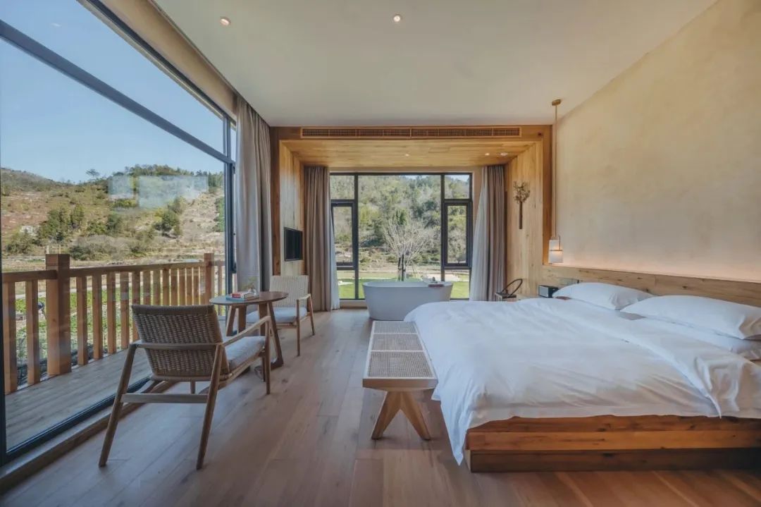 娄艺潇住的哪个酒店,娄艺潇旅游住民宿