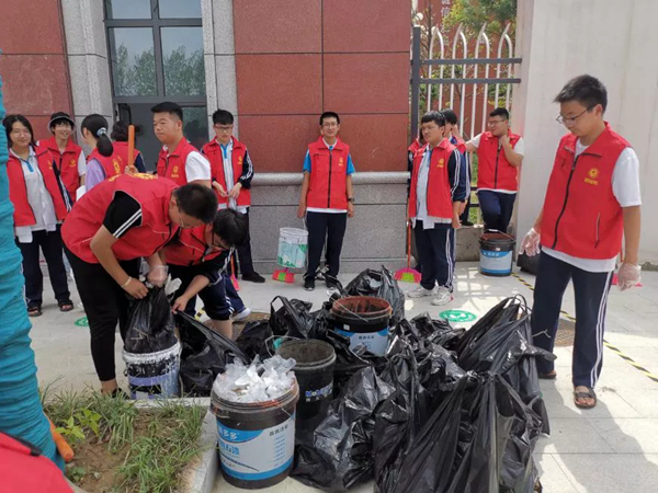 美化环境志愿者服务活动,美化环境志愿者先行