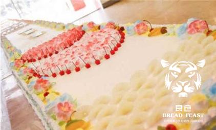 超大大大大网红小黄鸭空降常州，萌到尖叫