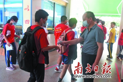 红红火火迎国庆,红红火火迎中考