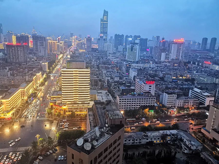 染了彼此乡愁，从此长途跋涉