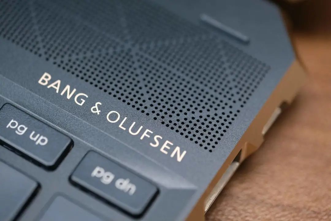 惠普spectrex36015测评,惠普spectrex360二合一功能