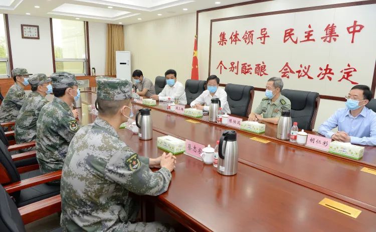 钱三雄走访慰问驻邢部队和现役军人家属、退役军人代表