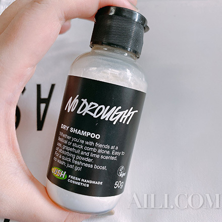 天气闷热头发潮了怎么办 (空气潮湿头发也会潮湿)