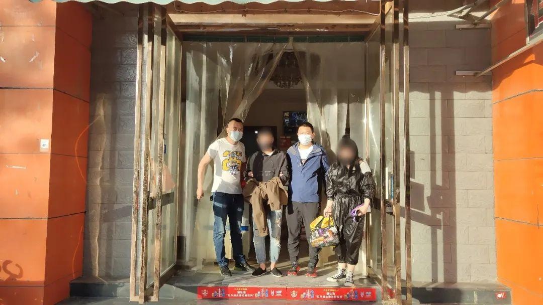 泸州土豪花23.3万向网游认识的朋友买“百达翡丽”手表，到手2包保健药