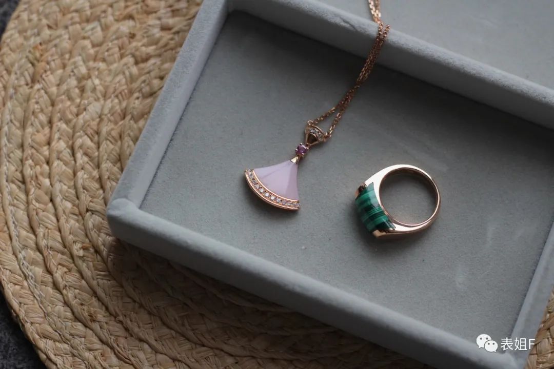 宝格丽入门级首饰盒,宝格丽白贝母小扇子首饰盒