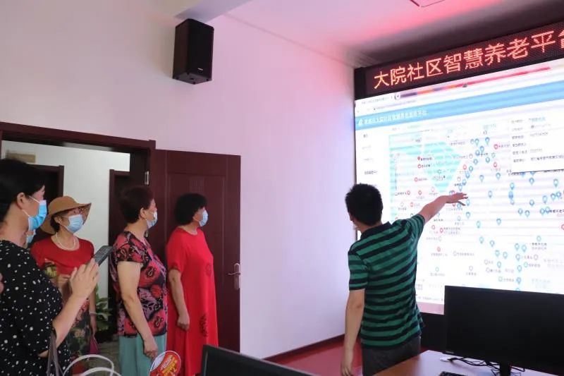 他来了他来了完整版歌词,他来了他来了英文版