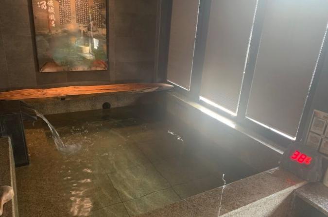 金秋泡汤正当时，这才是舒坦