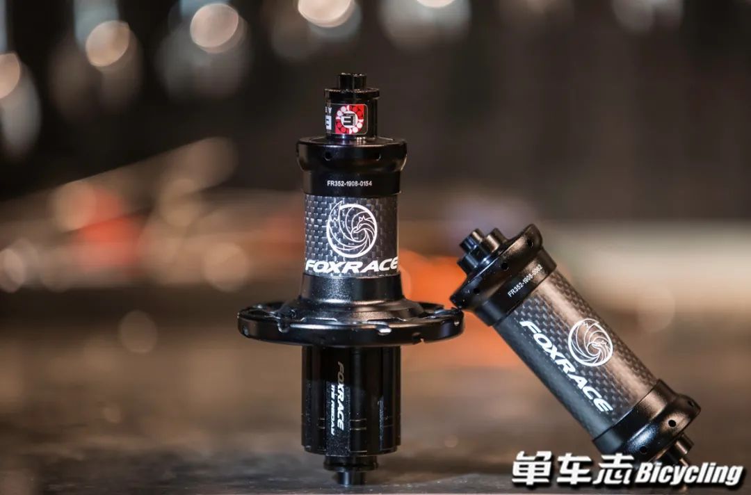 久裕培林花鼓塔基的拆卸保养视频,公路自行车培林花鼓保养