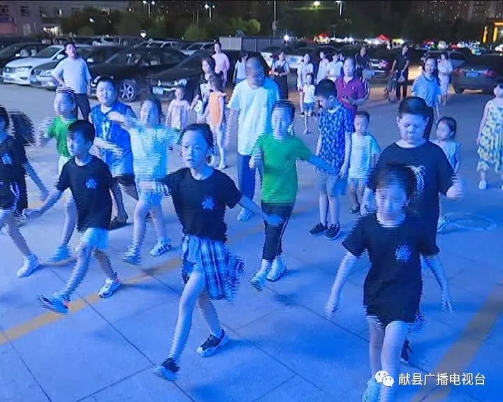 崔旭光：让曳步舞给孩子带去健康快乐