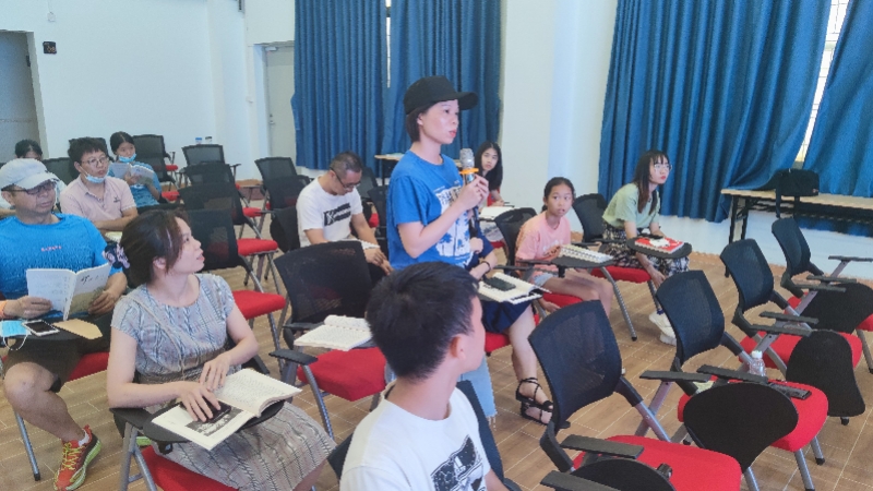 用“新闻眼”发现人间之美——花都读书会分享，南都周刊等主办