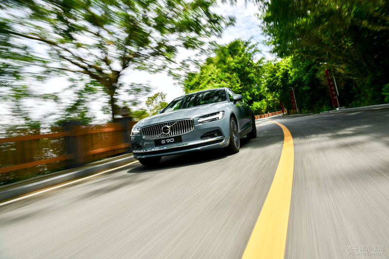 2020款全新沃尔沃s90试驾视频,顺应时代的改变