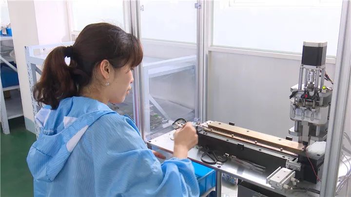 坚定信心稳增长凝心聚力开新局,落实经济工作会议精神的汇报