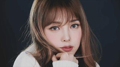 新手戴美瞳一不小心戳瞎了就完了,戴美瞳真的不会戳进去吗