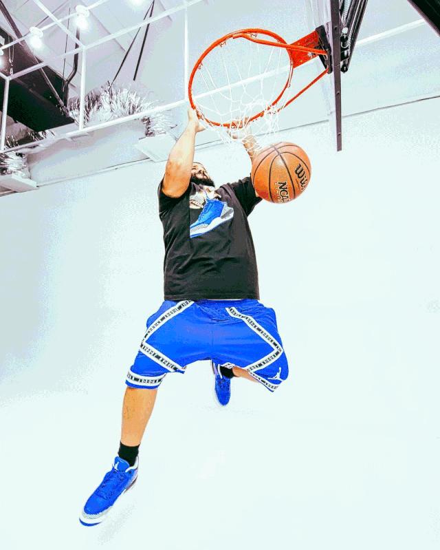 侃爷aj联名款,侃爷穿yeezy篮球鞋