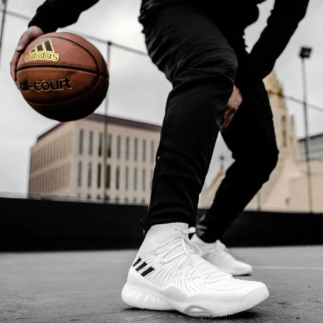 防侧翻最好的鞋是什么,防外侧翻最好的球鞋