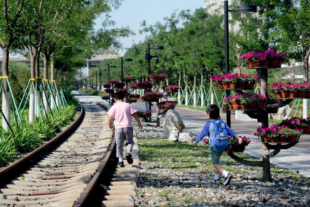 早读|上午试鸣防空警报！新公园开放！起亚工厂集体感染！