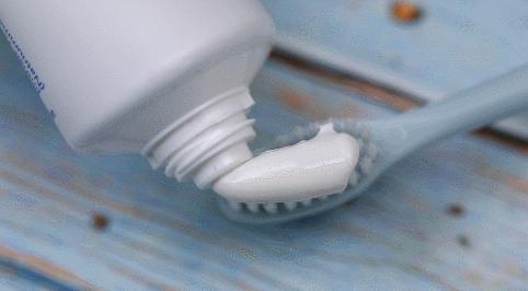 瑞士国民牙膏治牙敏感,牙齿酸用抗敏感牙膏有效