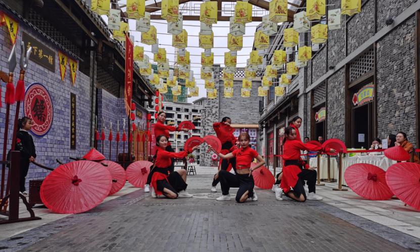 林达美食一条街图片,林达美食街攻略