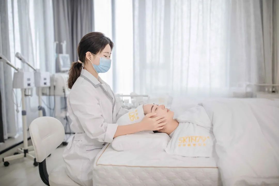 39.9元仙女换季福利!多店通用秒抢skin79原价512元「小气泡深层清洁毛孔轻松净透管理」