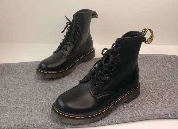 会热的马丁靴,马丁靴自动贴合脚型