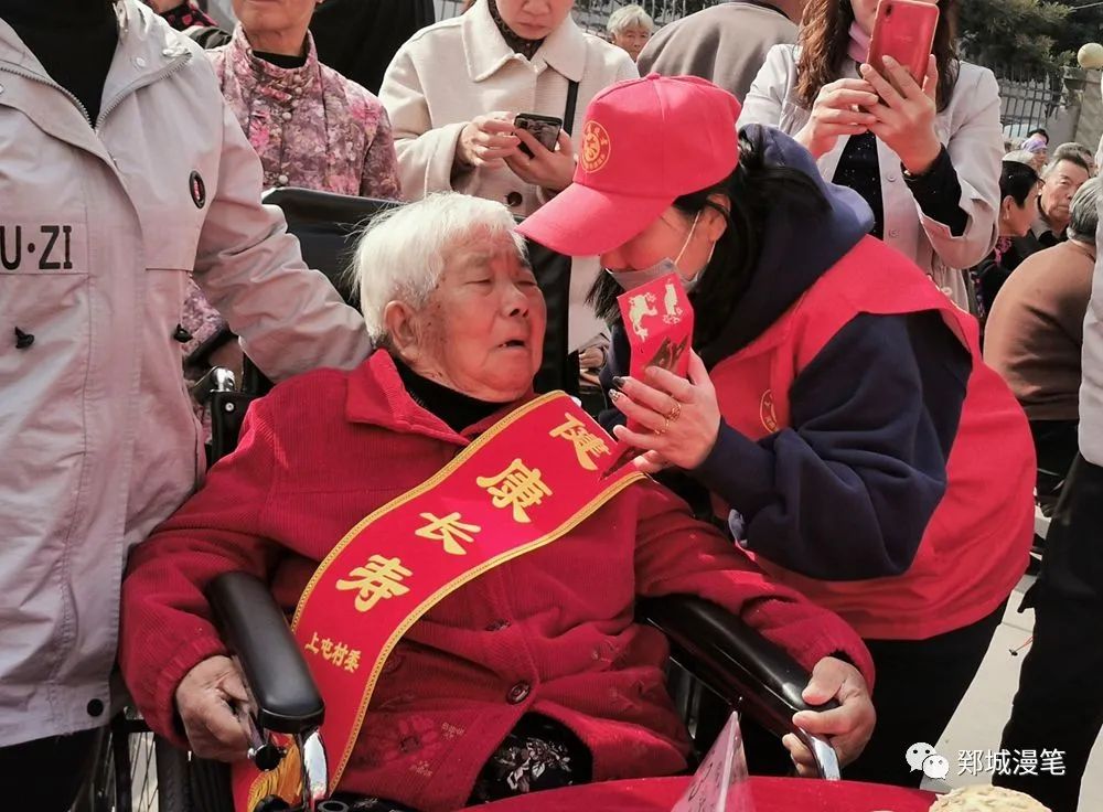 最美夕阳红九九重阳,爱在重阳孝心行天下