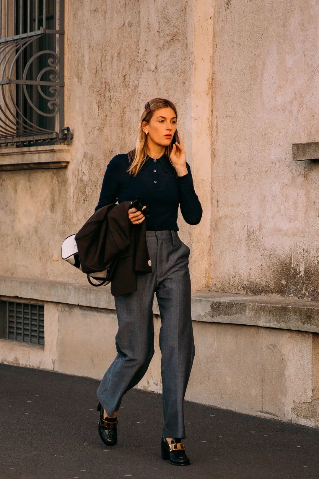 买了很多鞋子,买了那么多鞋子穿不过来