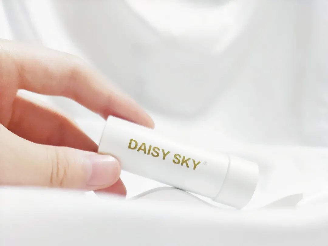 不合格的润唇膏致癌,唇膏选不对有致癌风险