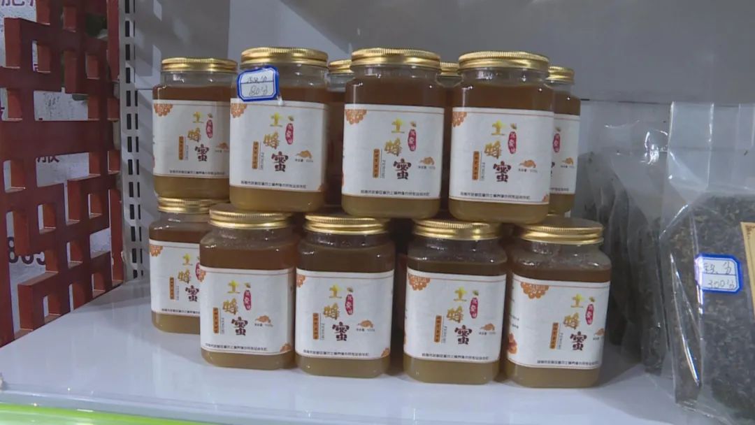 线上线下双渠道开展,线上线下双渠道融合