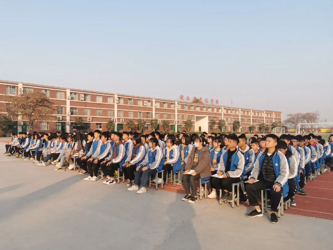 梁培基出国讲学,农民数学家梁培基