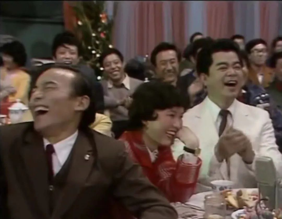 令人一笑解千愁的,是这个光头