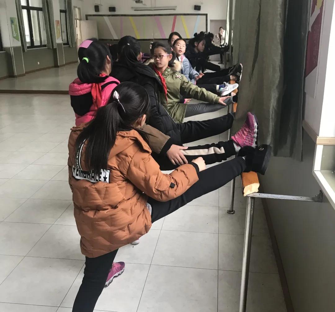 舟山小学亮相,浙江省舟山市城西小学体育