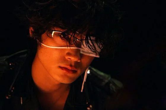 日本变态专业户，最近爱演BL