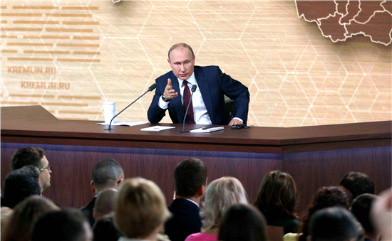 新闻“全欧了”:听说普京最爱成人之美,有人想撸熊猫怎么办