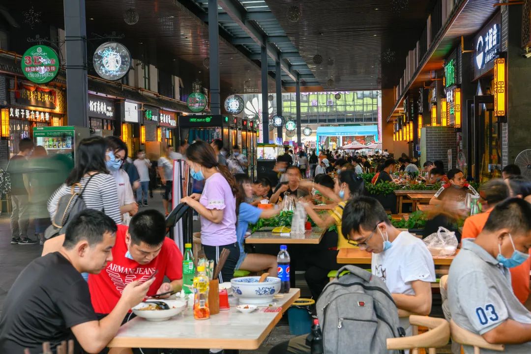 大浪街道拍了拍“你”，并递上2020成绩单