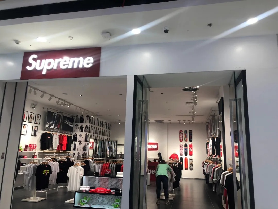 supreme为什么被起诉,supreme潮牌事件