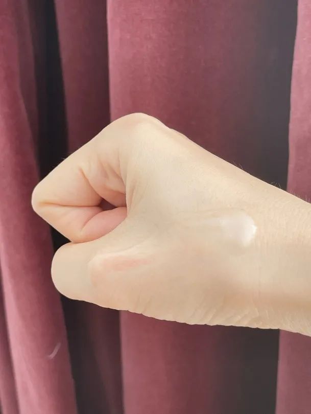 护肤爱用品推荐分享,护肤分享今日份美妆穿搭