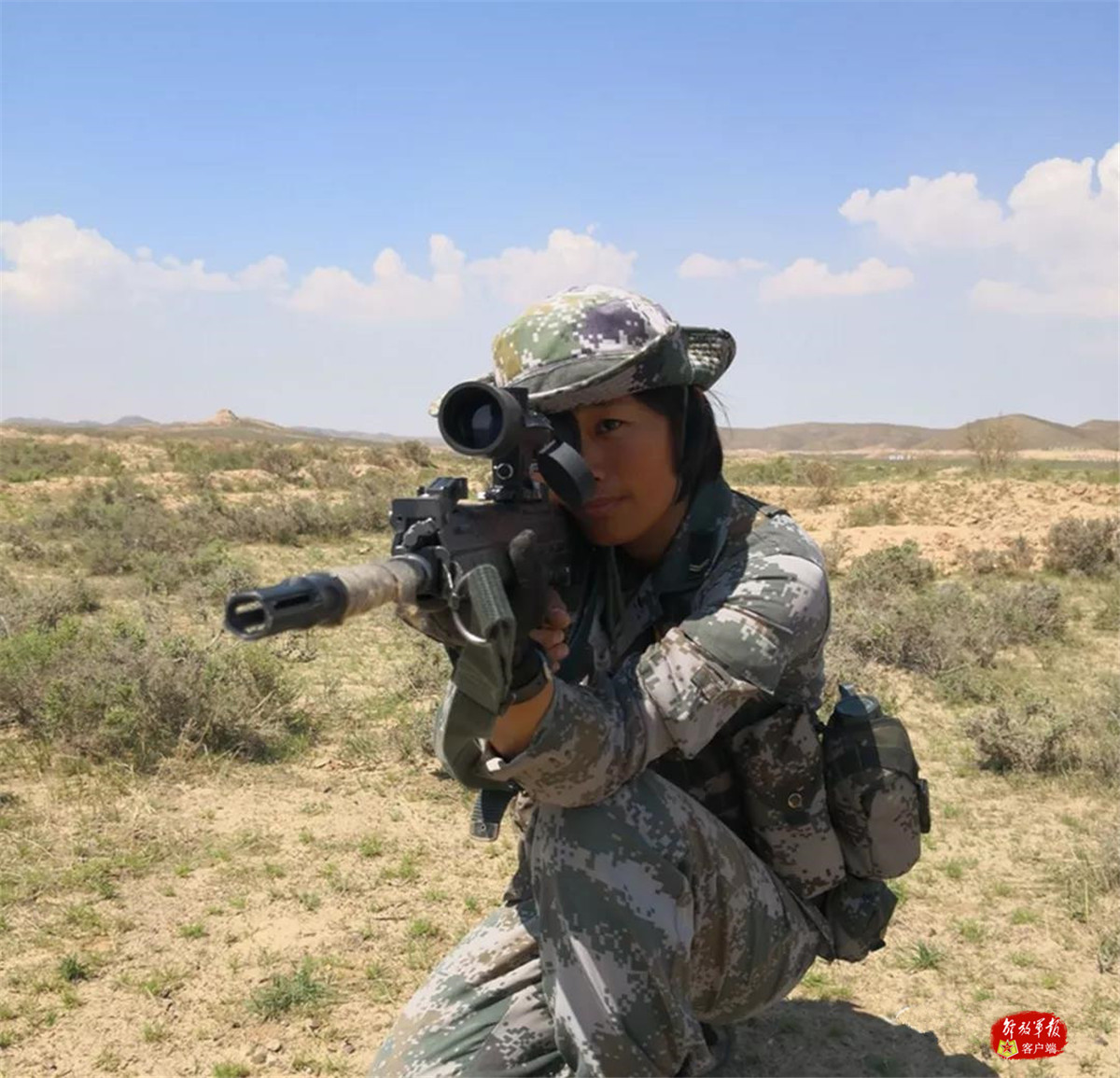 还记得那个一鸣惊人的“女枪王”吗？她立了二等功