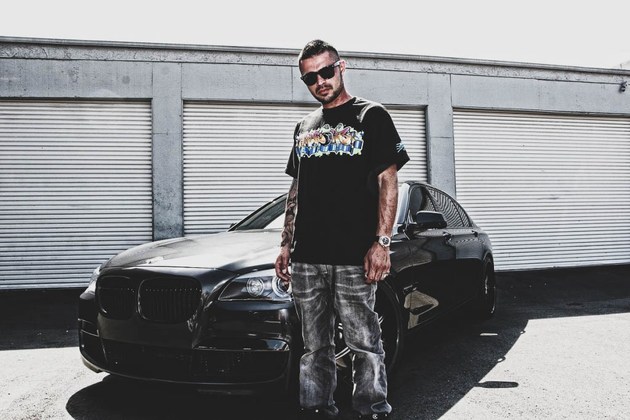 敞篷真拉风体验奔驰slc300跑车,12年奔驰sl300敞篷升级新款