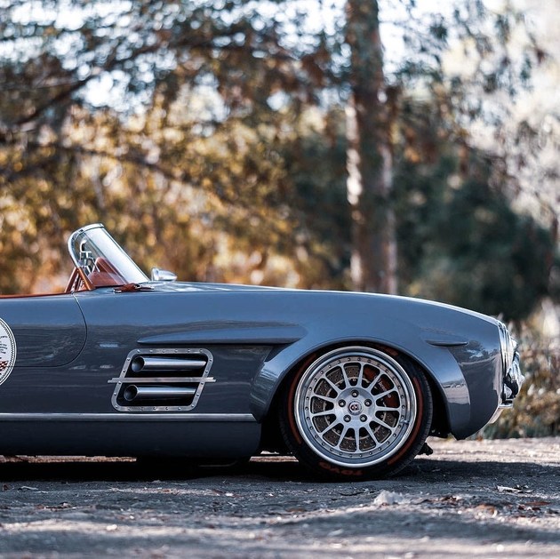 敞篷真拉风体验奔驰slc300跑车,12年奔驰sl300敞篷升级新款