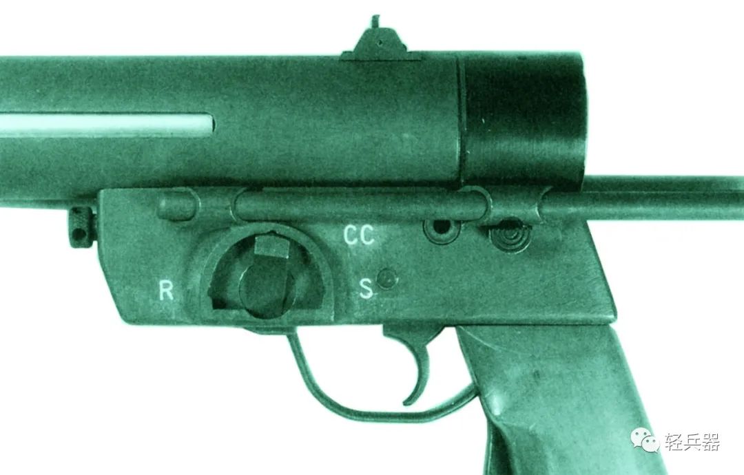 简单即可靠？难得一见的另类风景：盖瓦姆D3/D4简易冲锋枪