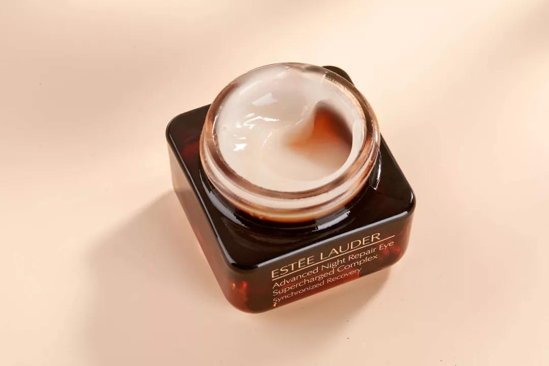 最好用的去眼纹黑眼圈的眼霜,淡化眼纹和黑眼圈的眼霜推荐