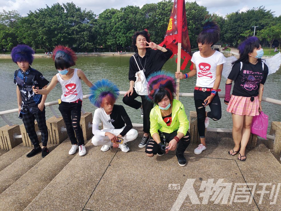 荒原上的杀马特|封面人物