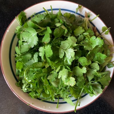 香菜拌牛肉真的巨好吃,春日时令美味尝鲜