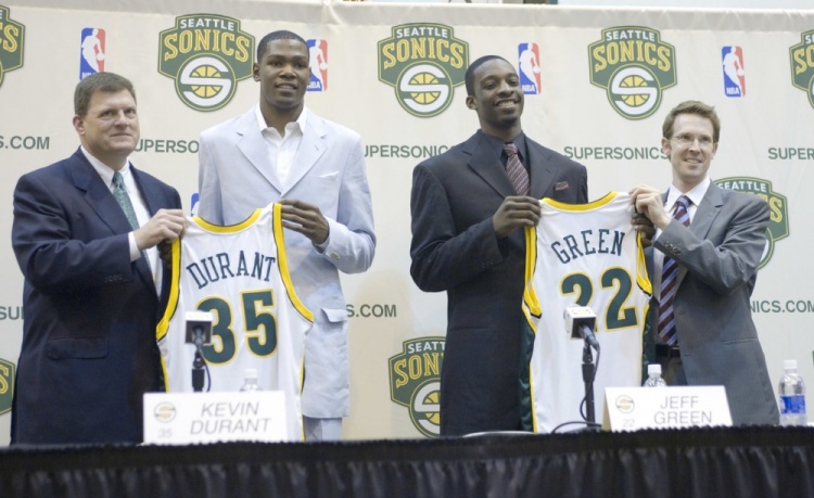 人物志追梦格林,追梦格林vs杰夫格林