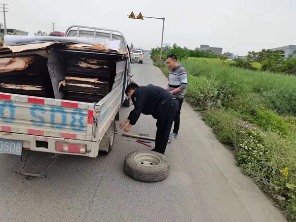 广汉公安金轮派出所为民服务暖人心