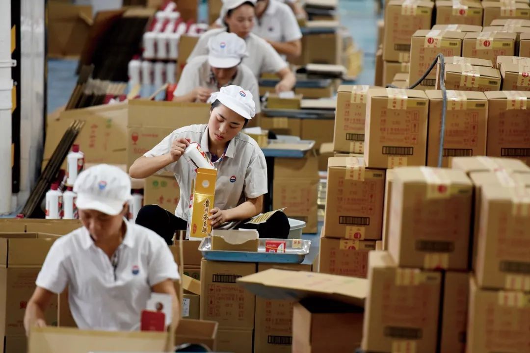 国酒茅台镇全景图片,国酒茅台镇